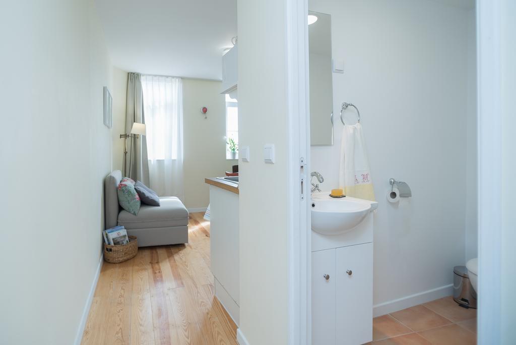 Little River View Triplex In Alfama 리스본 외부 사진